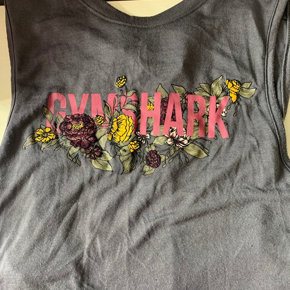 Gymshark crop tank top.